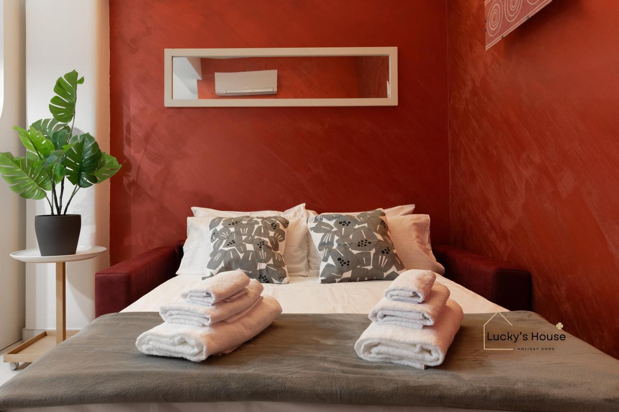 Appartamento Lucky's House - 400mt To Metro A, 3 Bedrooms, 6-8 Pax, A-c,