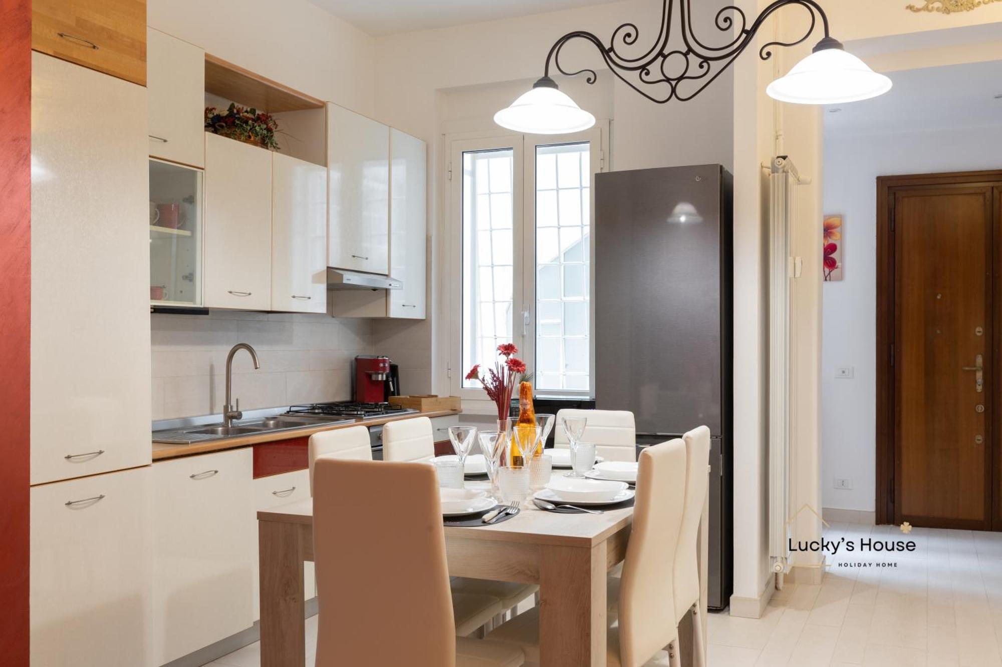 Appartamento Lucky's House - 400mt To Metro A, 3 Bedrooms, 6-8 Pax, A-c, Roma