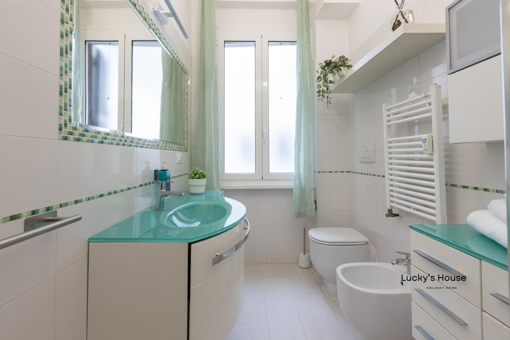 Lucky's House - 400mt To Metro A, 3 Bedrooms, 6-8 Pax, A-c, Appartamento Roma