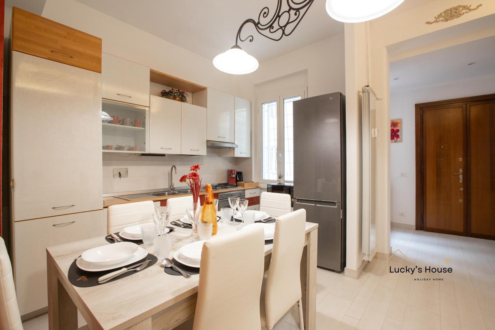 Lucky's House - 400mt To Metro A, 3 Bedrooms, 6-8 Pax, A-c,